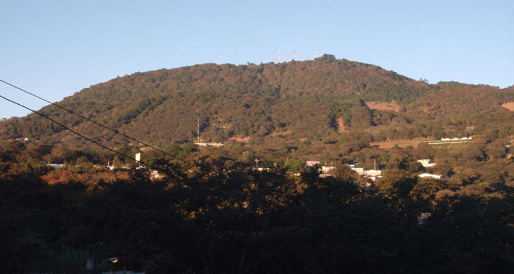 Construction of Tourist Center Adjacent to Senderos de Cerro Alux in Guatemala