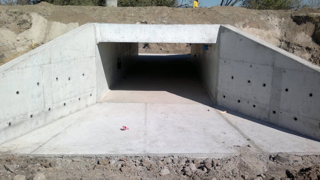 Construction of a bridge box in Aldea Las Huertas, Municipality of Yarula, Department of La Paz, Honduras