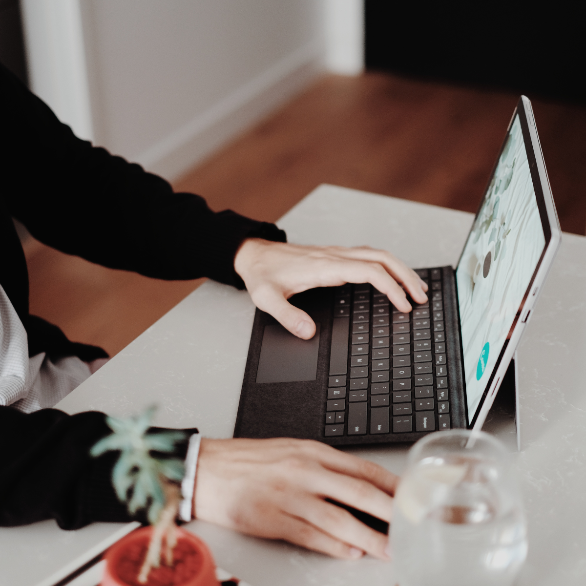 Costa Rica approves remote work from abroad with new law